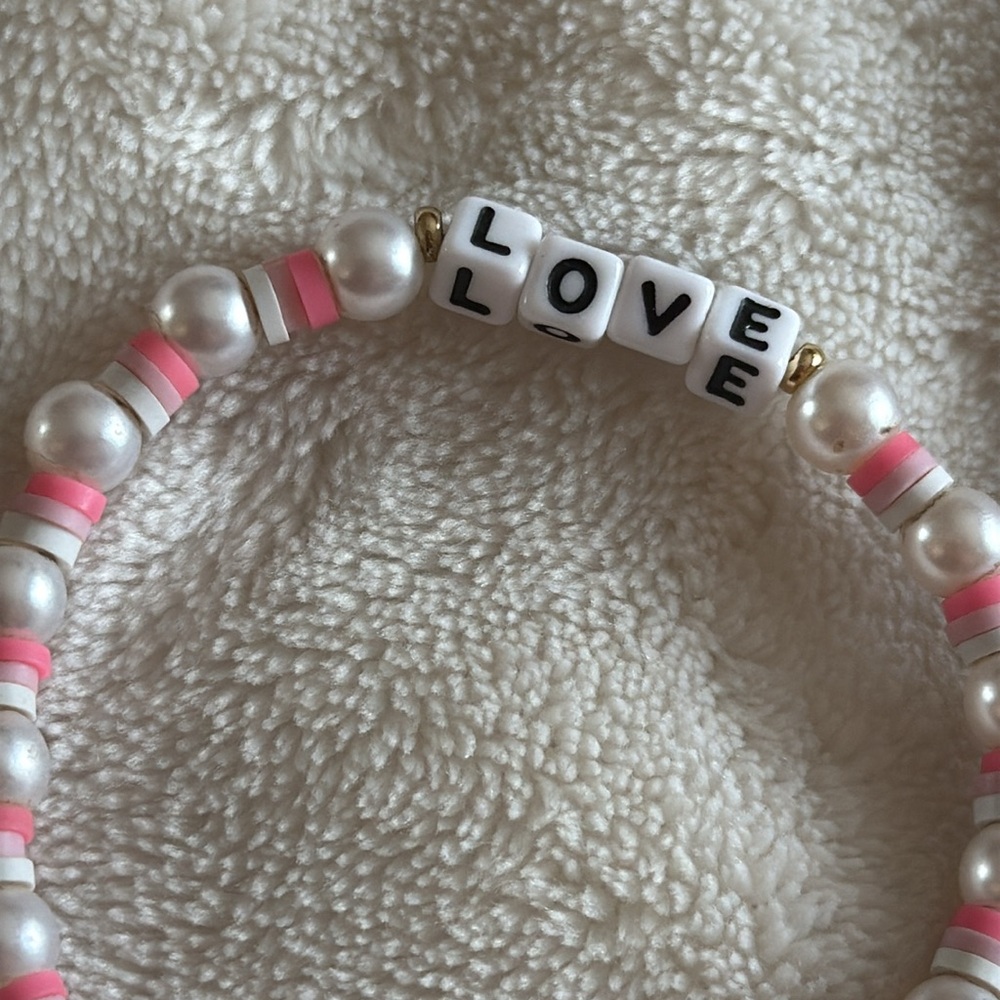 Little Words Project Love Bracelet - Picture 4 of 7